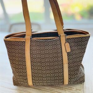 Vintage Coach Signature Canvas Tote Bag | Style F065-F77014